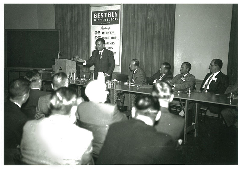 1958 Bestbuy meeting - photograph by Lawrence Torgis
